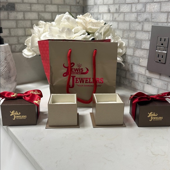 Lewis Jewelers Gift Set with Boxes and Bag - Picture 2 of 2